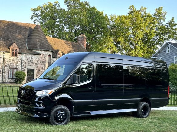 2023 AWD Road Liner Limousine 15 Passenger Auto Elite Mercedes-Benz Sprinter