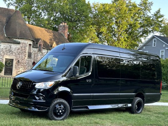 2023 AWD Road Liner Limousine 15 Passenger Auto Elite Mercedes-Benz Sprinter