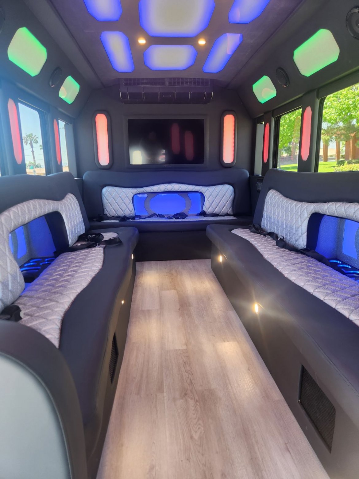 Limo Bus for sale: 2018 Ford E450 by Jacks Wholesale Division