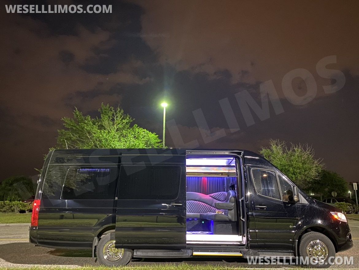 Limo Bus for Sale in Orlando, FL - Photo 2