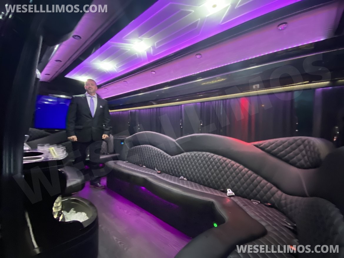 Limo Bus for Sale in Orlando, FL - Photo 6