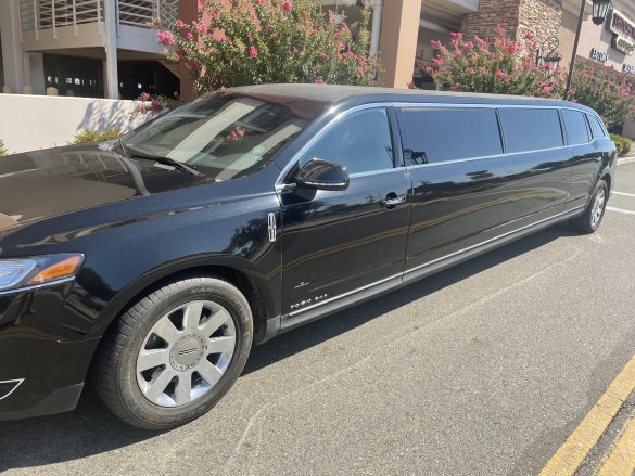 2019 Quality Coachworks Lincoln MKT Limousine