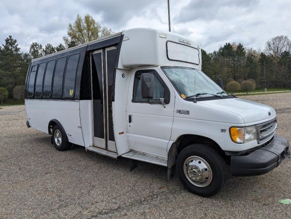 2002 Ford E350 Limo Bus for Sale in alliance, OH - Photo 2