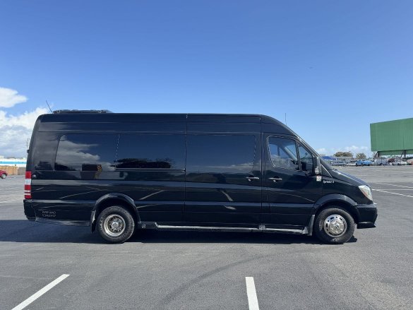 2018 Tiffany Coachworks Mercedes-Benz Sprinter 3500 Sprinter