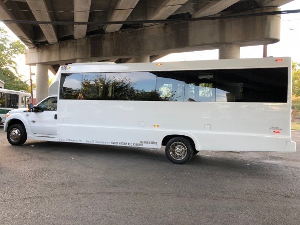 2011 Ford F-550 Limousine Bus Limo Bus for Sale in Hillside, NJ - Main Photo