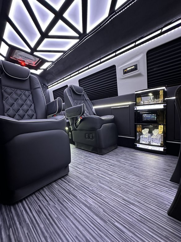 2024 LimoLand  Mercedes-Benz Sprinter  Sprinter