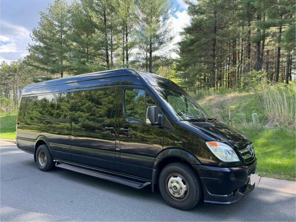 2011 Mercedes-Benz 3500 Sprinter for Sale in Lake Elmo, MN - Main Photo
