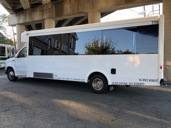 2012 Ford E-450 Mini Limo Bus Limo Bus for Sale in Hillside, NJ - Main Photo
