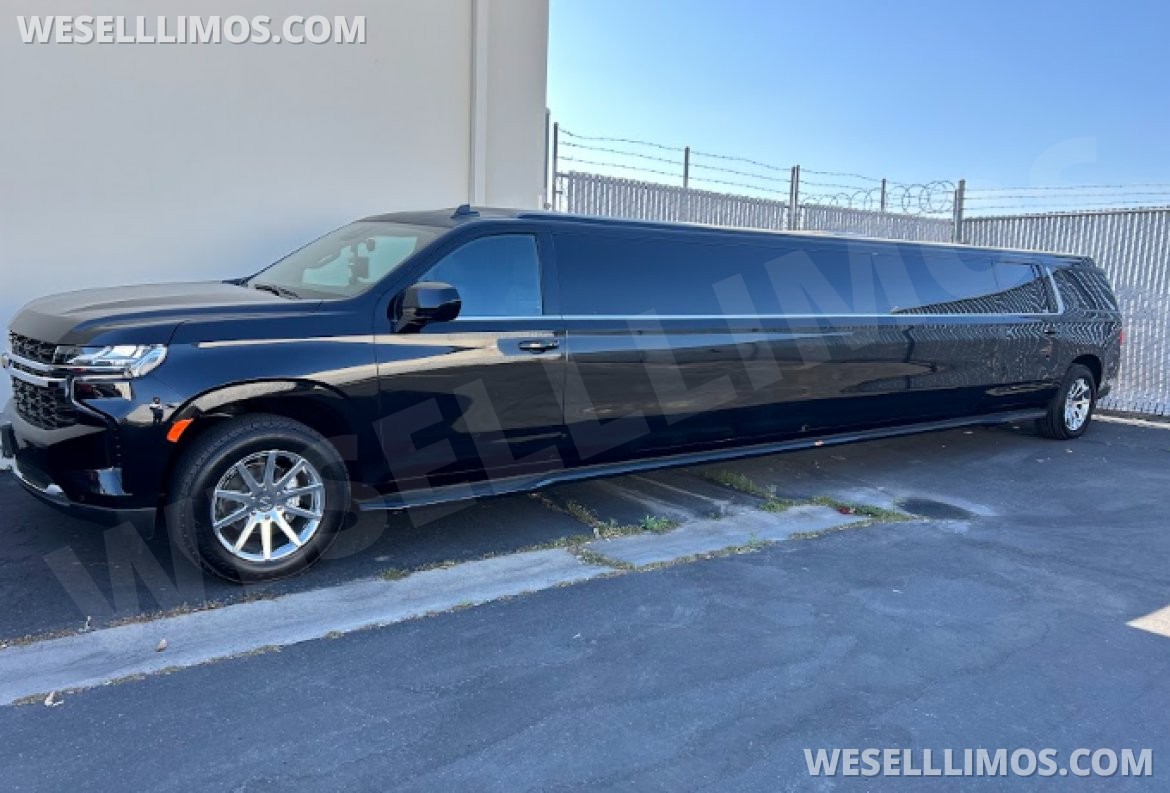 2023 SPV Conversions Chevrolet Suburban  SUV Stretch - Photo 3