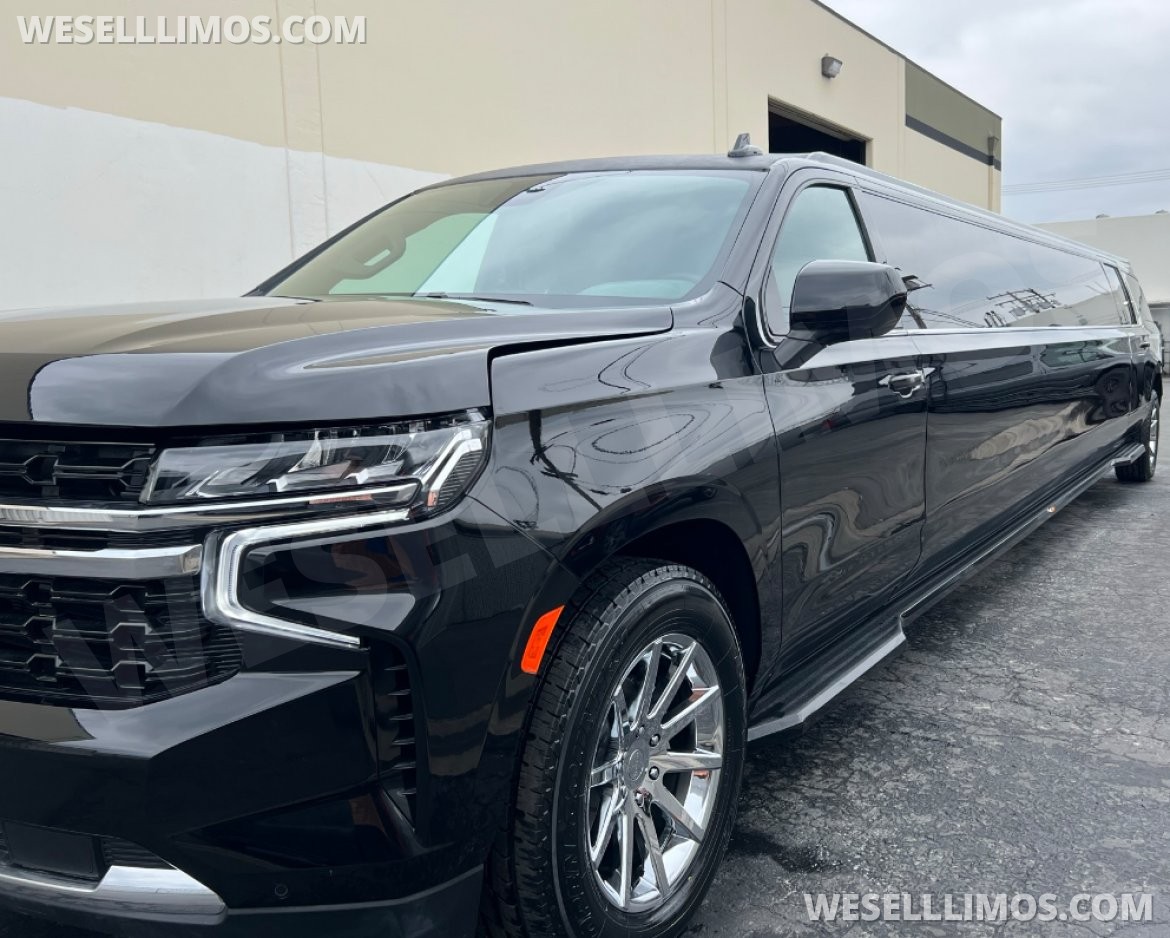 2023 SPV Conversions Chevrolet Suburban  SUV Stretch - Photo 4