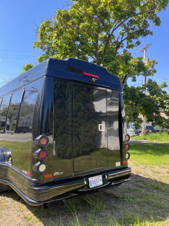 2016 Ford E-350 Shuttle Bus for Sale in Hanson, MA - Photo 3