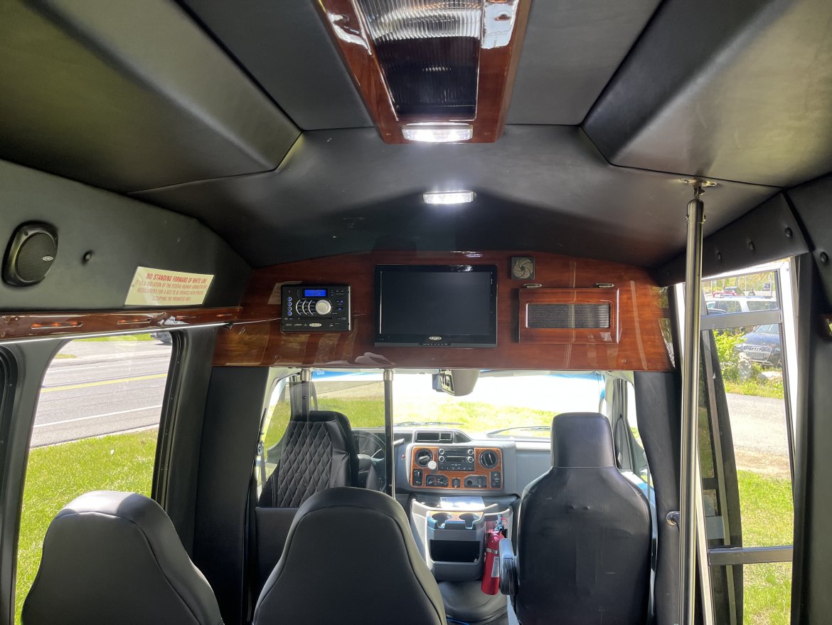 Shuttle Bus for Sale in Hanson, MA - Photo 8