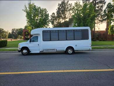 2012 Ford E450 Limo Bus