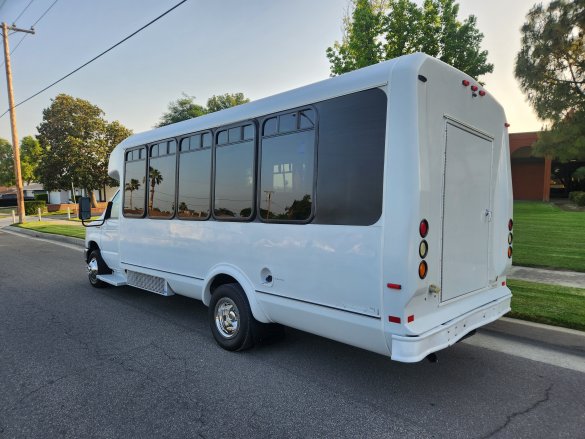 2012 Ford E450 Limo Bus