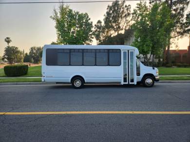 2012 Ford E450 Limo Bus