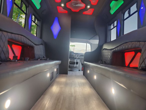 2012 Ford E450 Limo Bus