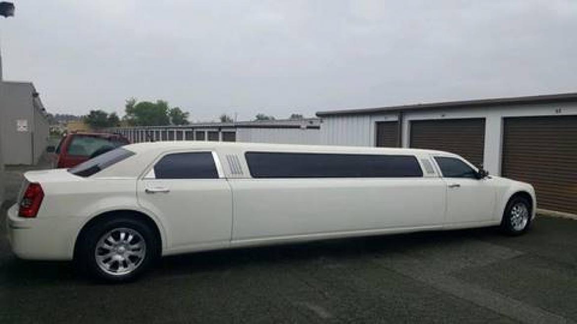 Photo of Limousine for sale: 2008 Chrysler 300 140" by Imperial