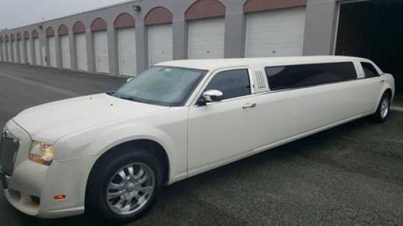 2008 Chrysler 300 Limousine for Sale in Richmond , VA - Photo 3