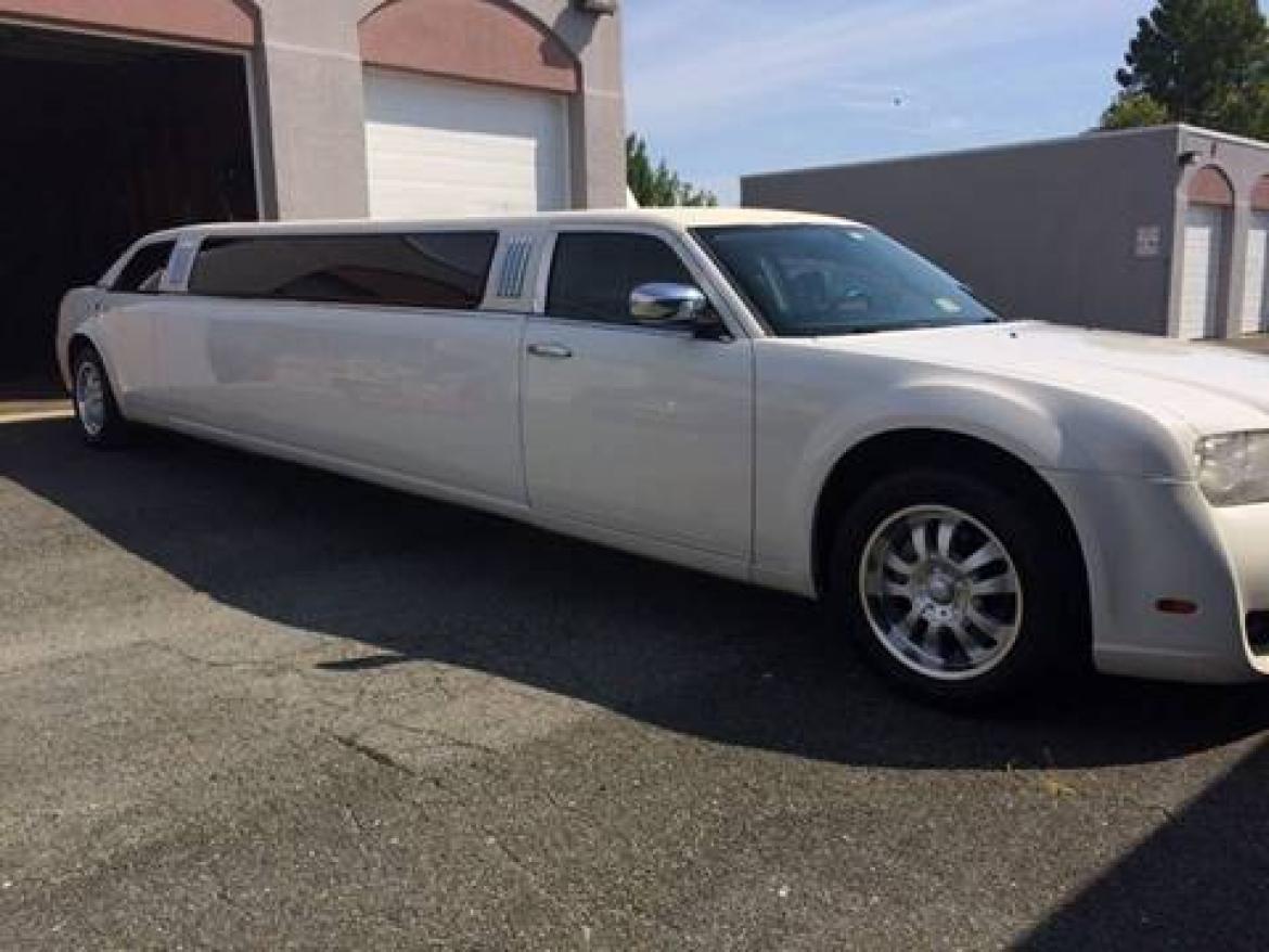 Photo of Limousine for sale: 2008 Chrysler 300 140" by Imperial