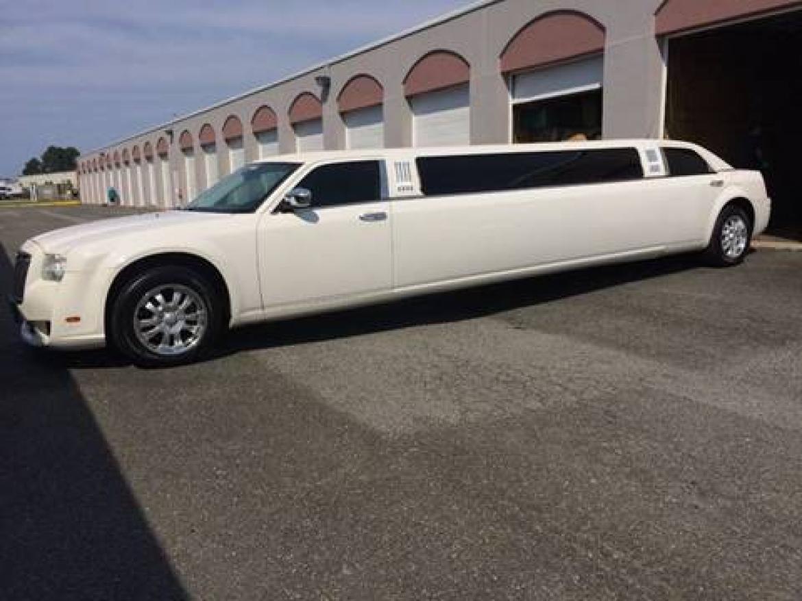 Photo of Limousine for sale: 2008 Chrysler 300 140" by Imperial