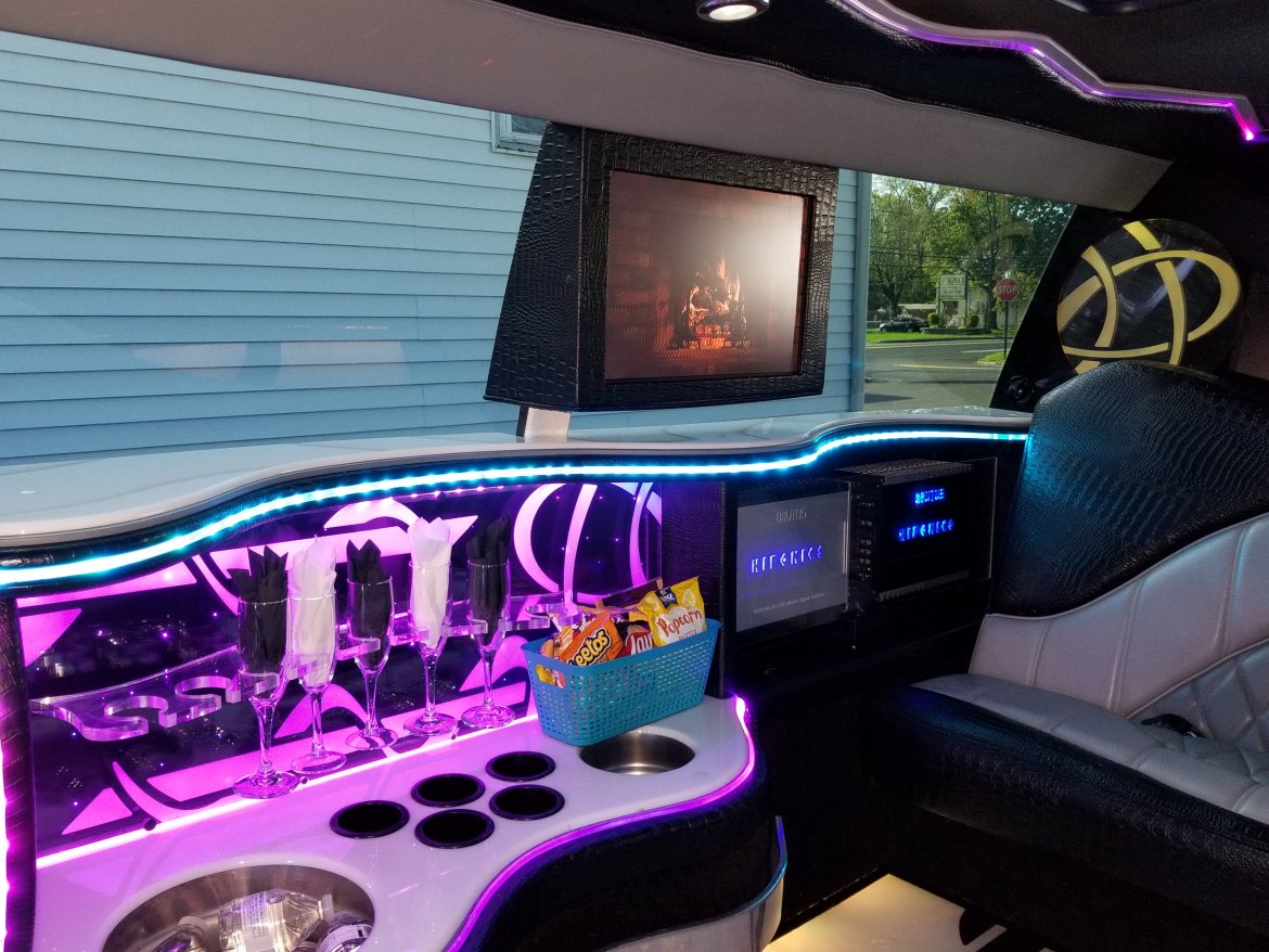 Photo of SUV Stretch for sale: 2012 Ford F-250 180&quot;