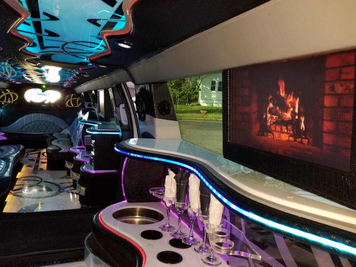 Photo of SUV Stretch for sale: 2012 Ford F-250 180&quot;