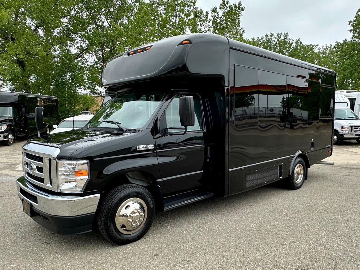 Shuttle Bus for sale: 2023 Ford E450 24&quot; by Forest River