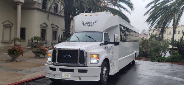 2016 tiffany party  ford f-650 limo bus