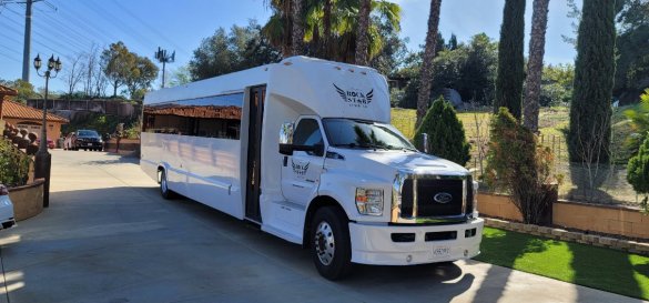 2016 tiffany party  ford f-650 limo bus