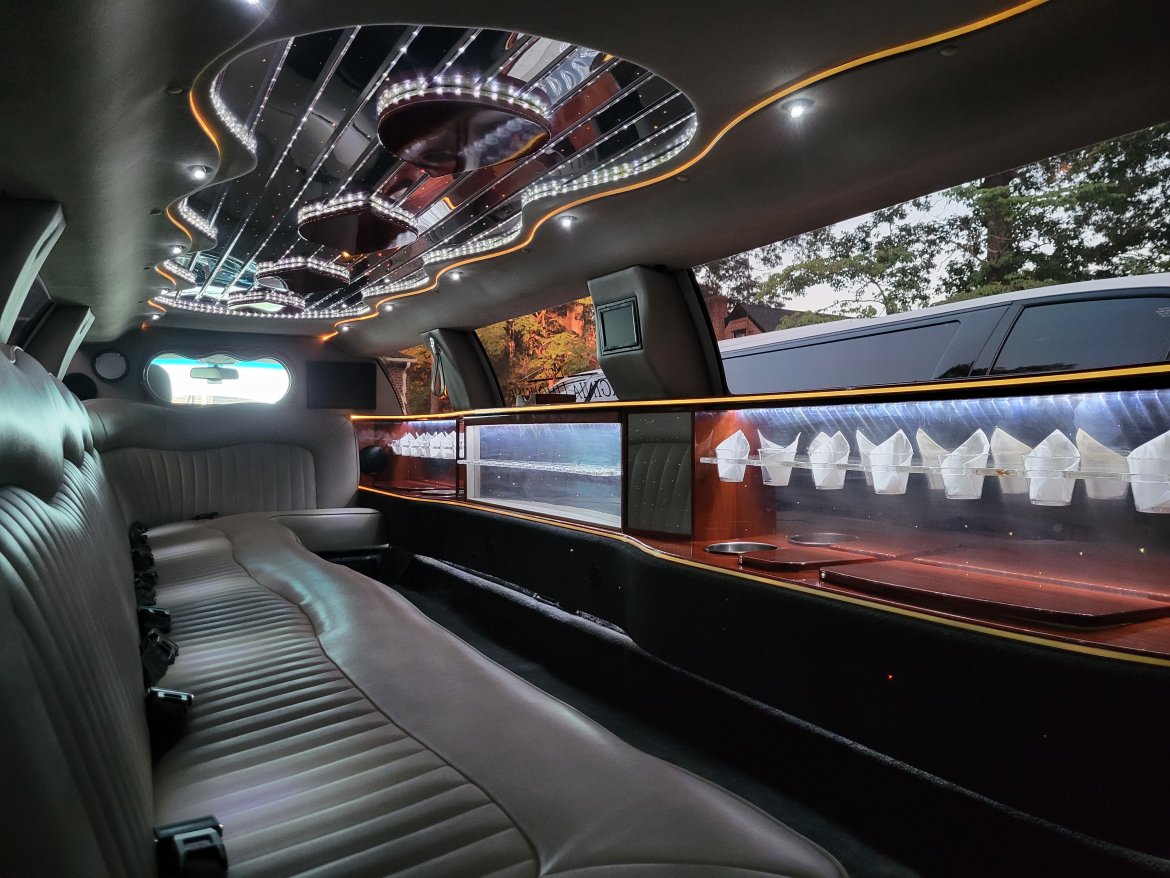 Limousine for Sale in Colonial Heights, VA - Photo 11