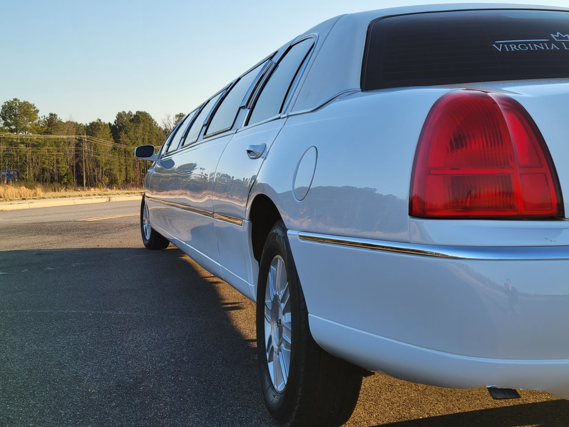 Limousine for Sale in Colonial Heights, VA - Photo 4