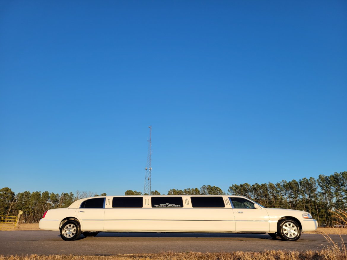 Limousine for Sale in Colonial Heights, VA - Photo 5