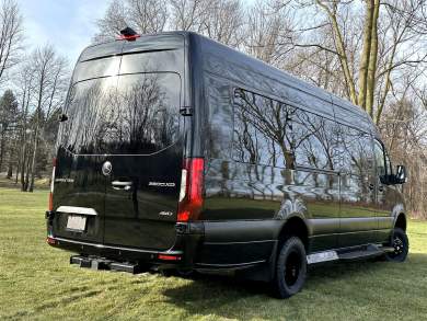 2024 Auto Elite Touring Coach Mercedes-Benz Sprinter