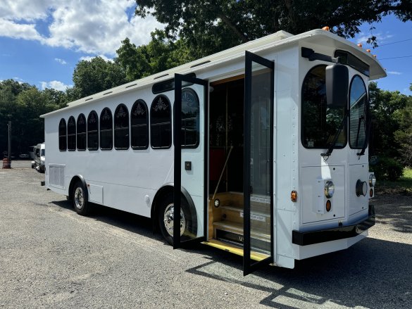 2015 Freightliner Trolley Trolley for Sale in Westport, MA - Main Photo