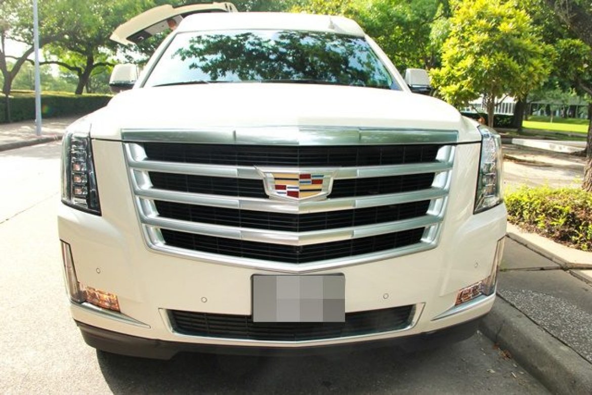 Photo of SUV Stretch for sale: 2015 Cadillac ESV 200" by Moonlight