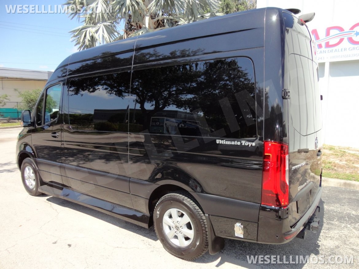 2024 Midwest Mercedes-Benz Sprinter 2500 Business Class CEO Sprinter - Photo 2