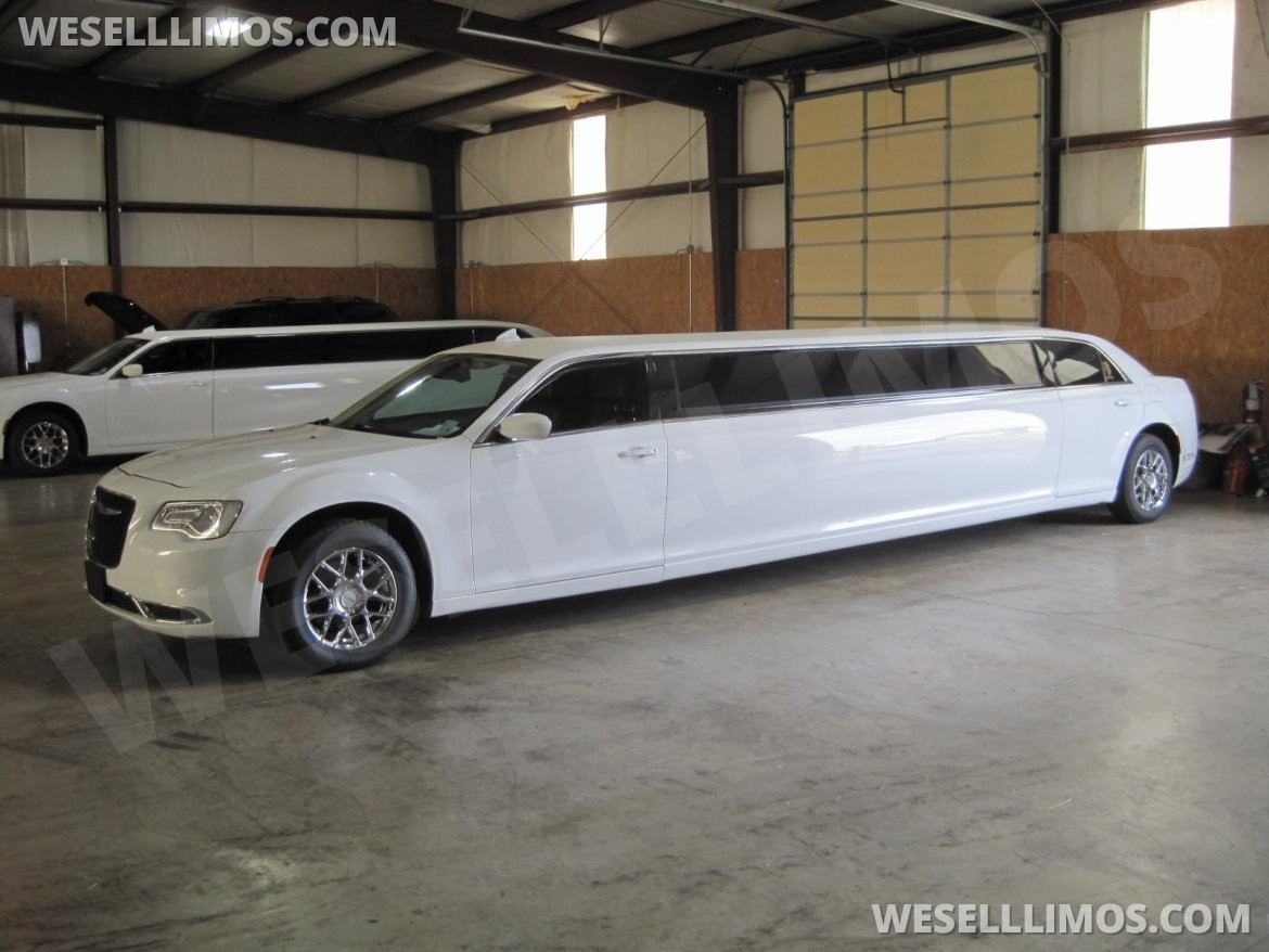 Limousine for Sale in OZARK, MO - Photo 2