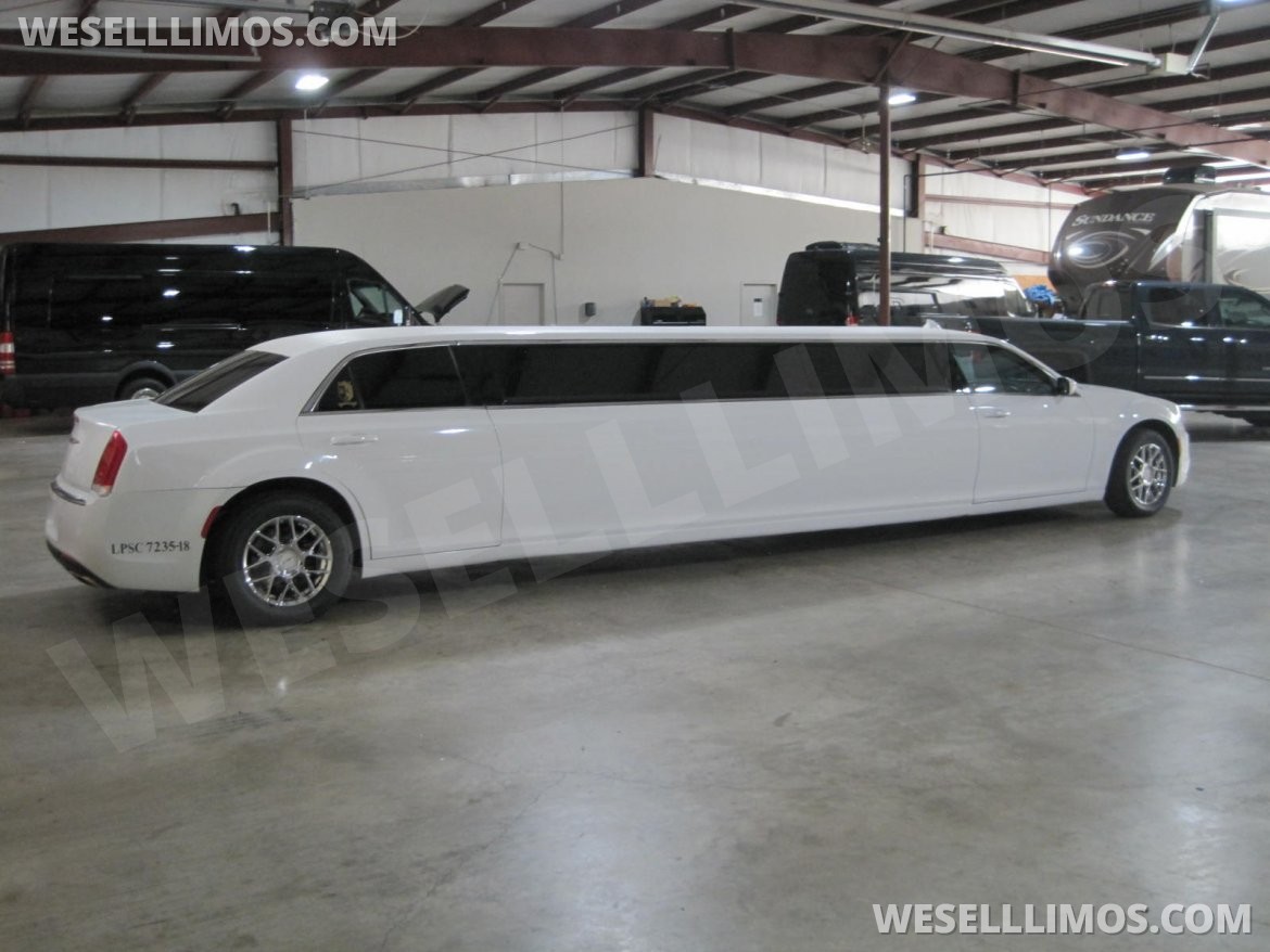 Limousine for Sale in OZARK, MO - Photo 3
