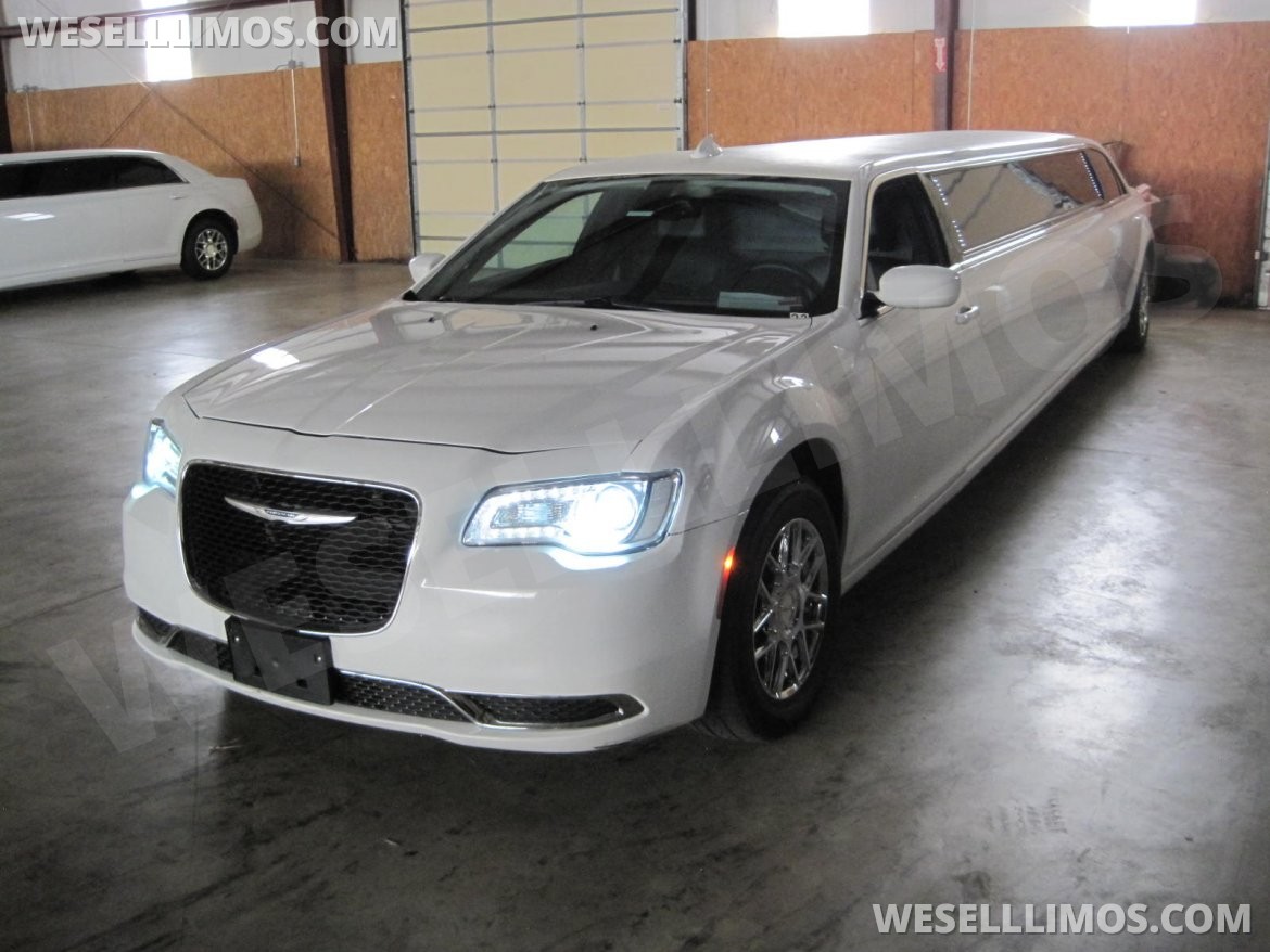 Limousine for Sale in OZARK, MO - Photo 8