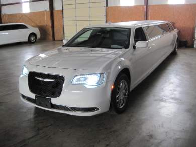 2016 Springfield Coach Builders Chrysler 300 Limousine