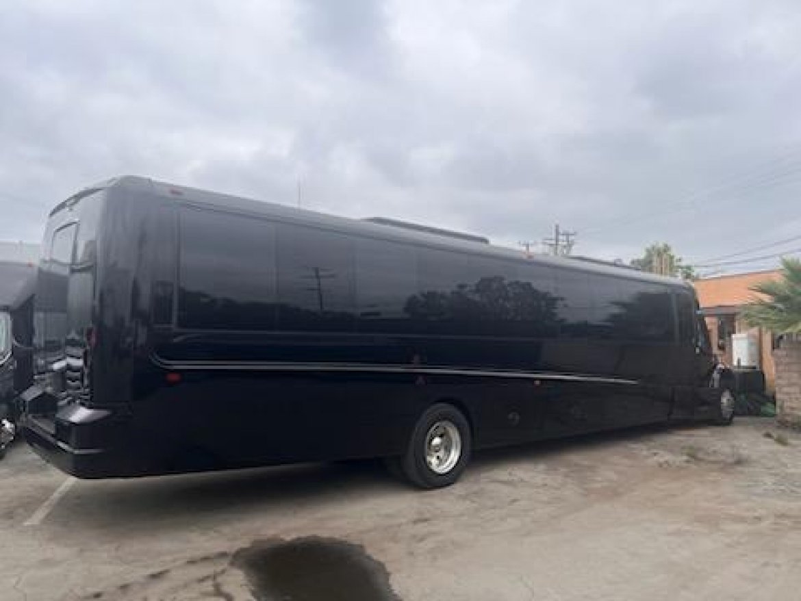 Executive Shuttle for Sale in Anaheim, CA - Photo 12