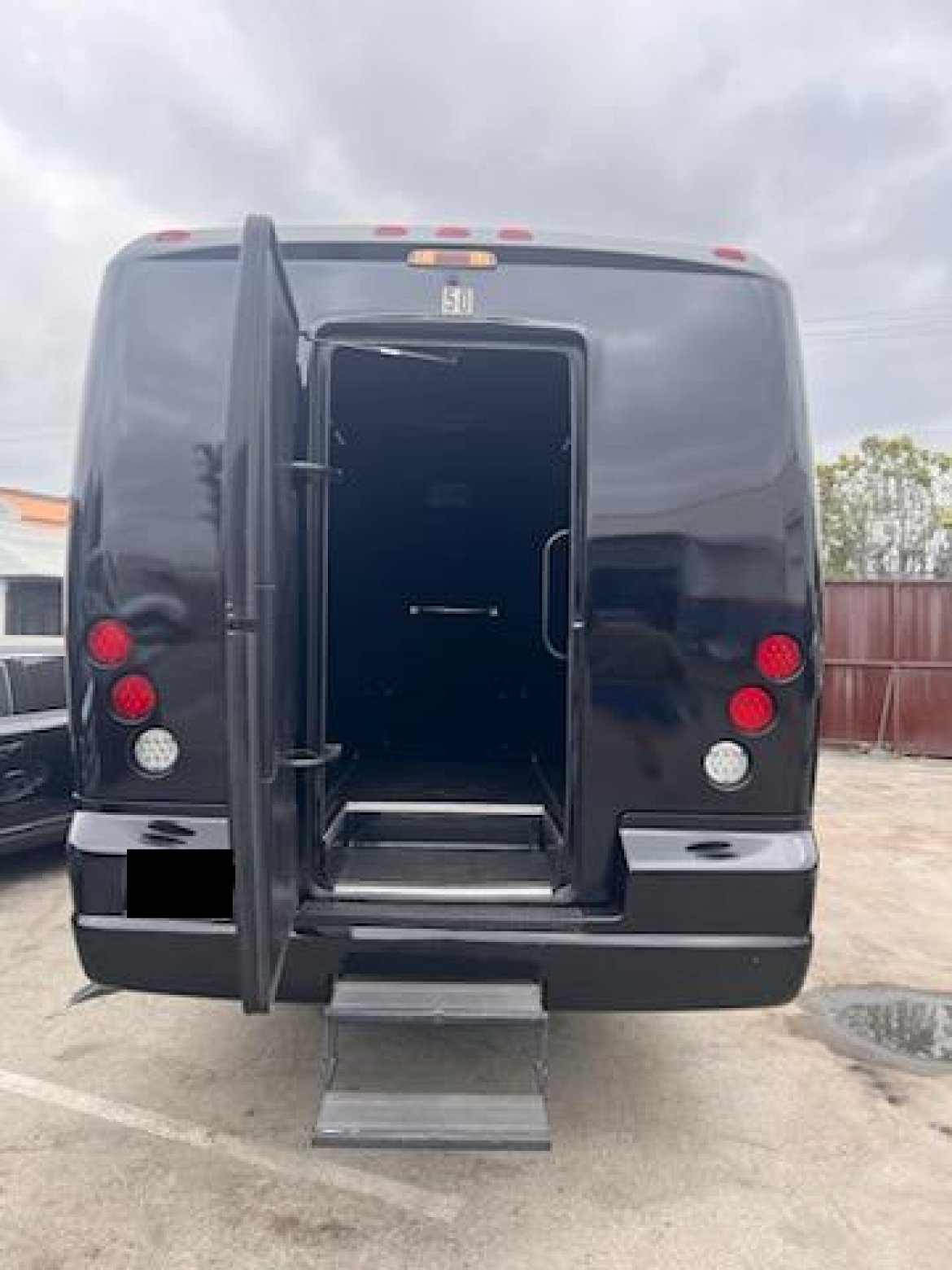 Executive Shuttle for Sale in Anaheim, CA - Photo 16
