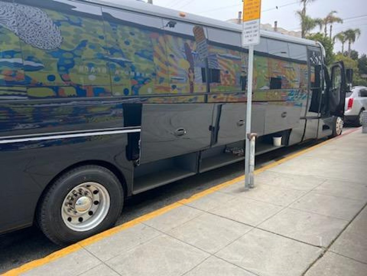 Executive Shuttle for Sale in Anaheim, CA - Photo 14
