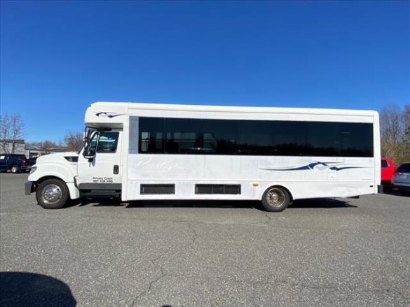 2013 International IC 3000CA Shuttle Bus