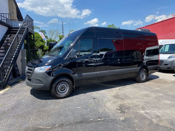 2019 Mercedes-Benz Sprinter Sprinter for Sale in Baldwin, NY - Photo 3