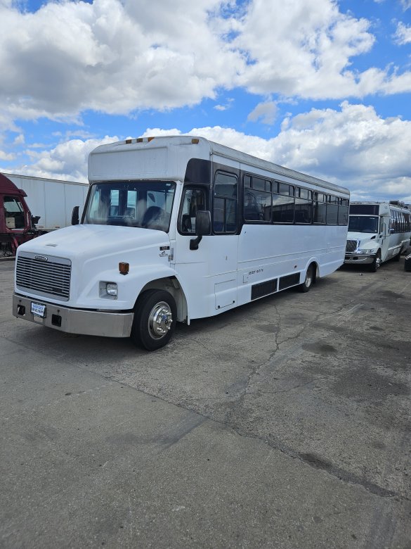 2000 Private  Freightliner Fb 65 Limo Bus