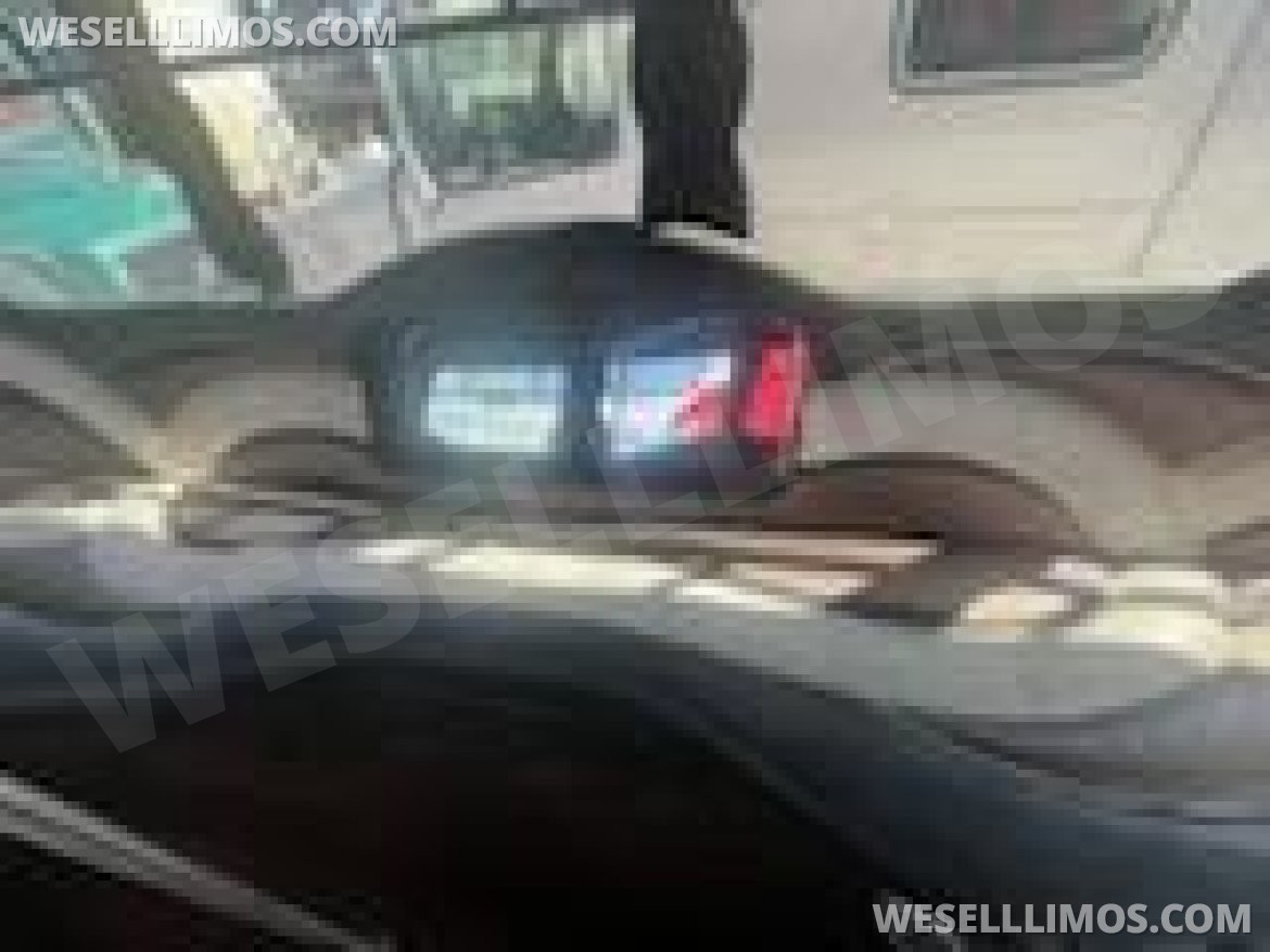 Photo of Limo Bus for sale: 2000 Freightliner Fb 65 30" by Private