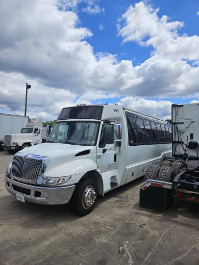 2007 Private  International 3200 Vt365  Limo Bus