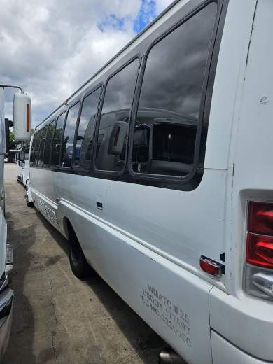 2007 Private  International 3200 Vt365  Limo Bus