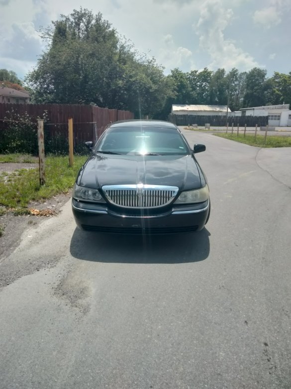 2011 Lincoln Towncar L Sedan